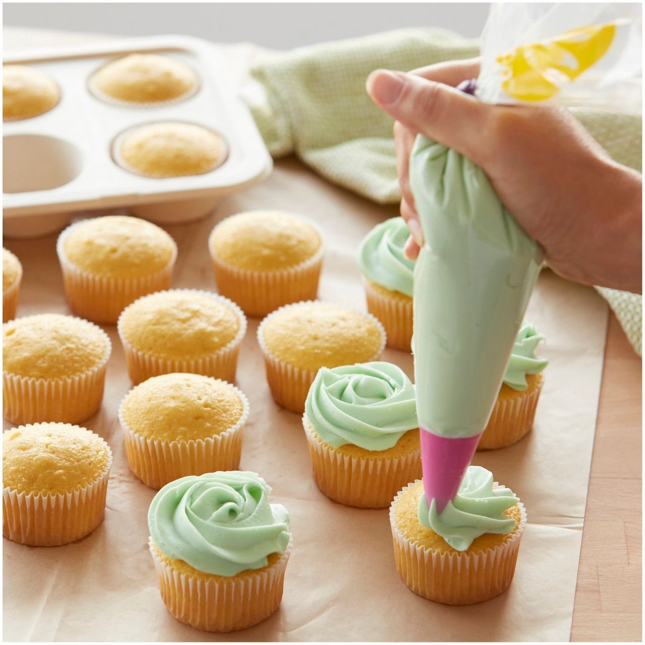 Disposable Piping Decorating Bag Tip Fuse, Clear, 6-pk, for Baking/Cake Decoration W8Y0 - product image 3