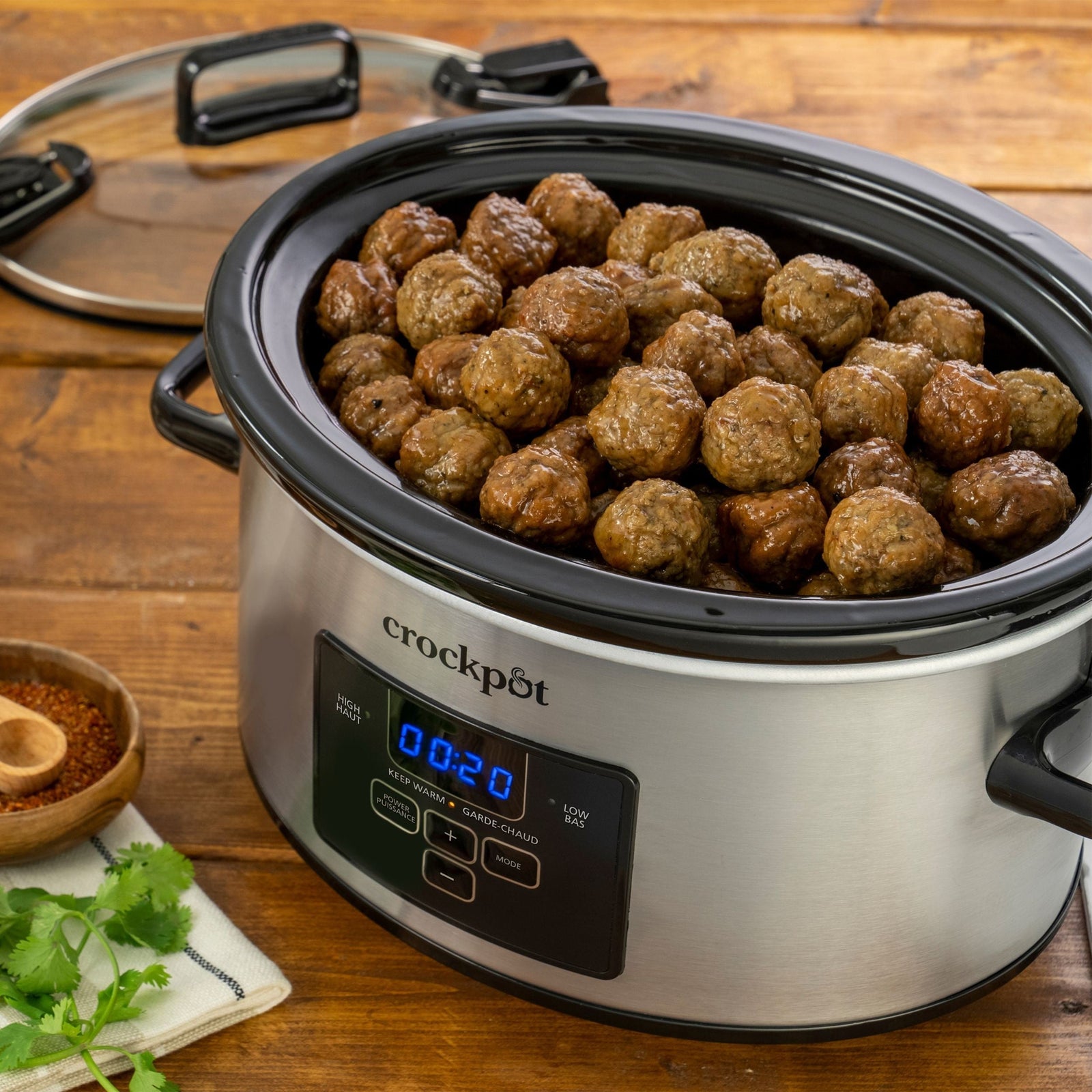 Digital Programmable Slow Cooker with Locking Lid, Feeds 4 People & More, Stainless Steel, 4-qt Z2P3 - product image 4