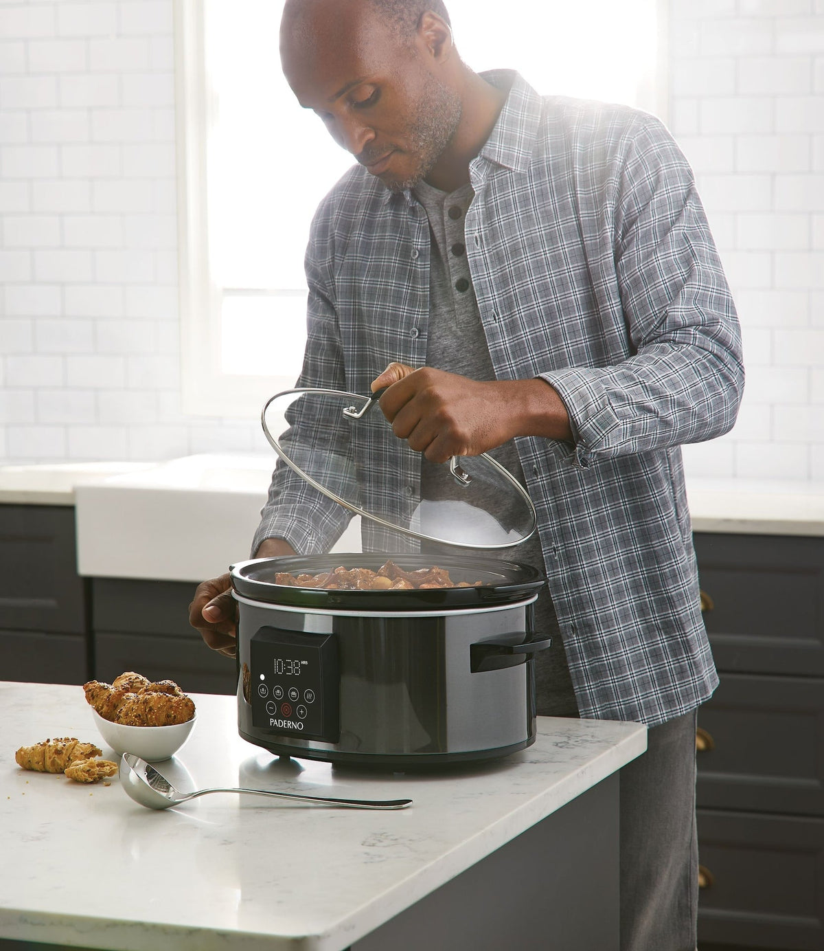 Digital Programmable Slow Cooker, Black Stainless Steel, 6qt C6U3 - product image 7