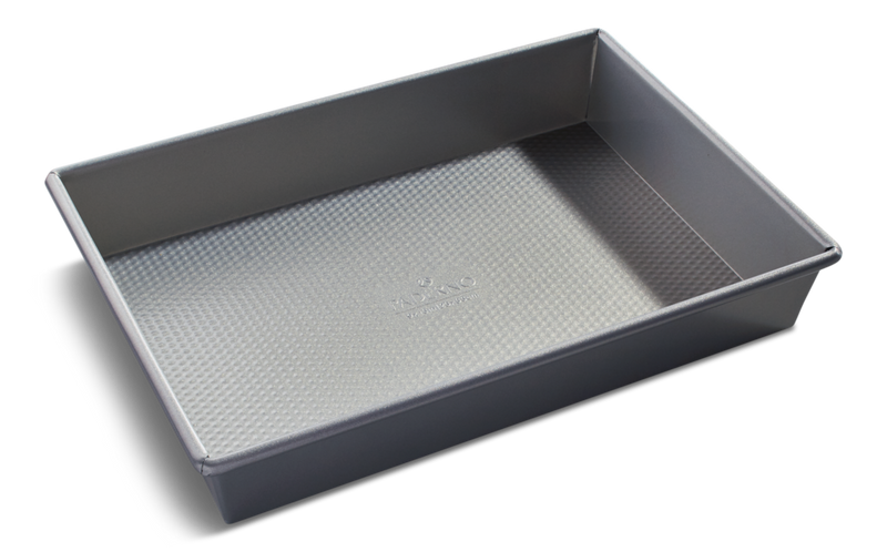 Professional Non-Stick Rectangular Cake Pan, 9 x 13-in K5H7