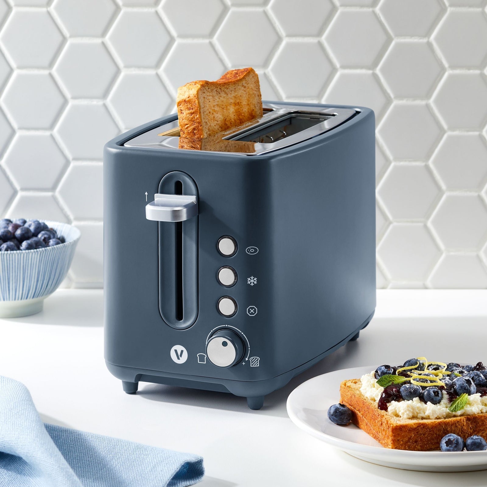 Colour Series 2-Slice Toaster with 3 Settings, Bluefin O7T7 - product image 6